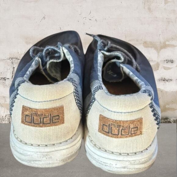 Hey Dude Men's Wally Linen Blue Casual Loafers Lightweight Comfort Size 8 - Picture 3 of 6